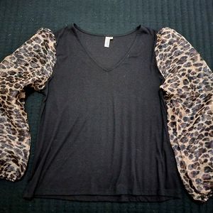 Leopard print blouse size L